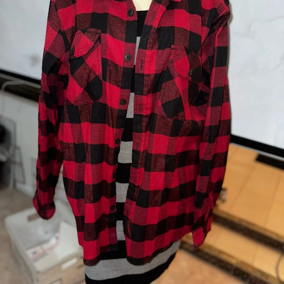 Flannel Co Stylish Buffalo Check Flannel plaid shirt. Red and Black size XXL - Picture 13 of 14